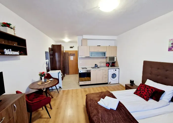 Апартамент Maria